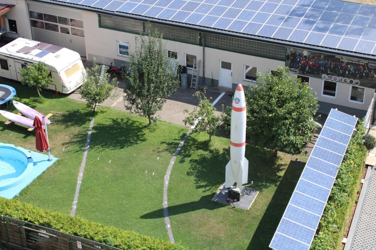 Space Hotel Im Campus Der Jvp Schule Lipsk Zewnętrze zdjęcie