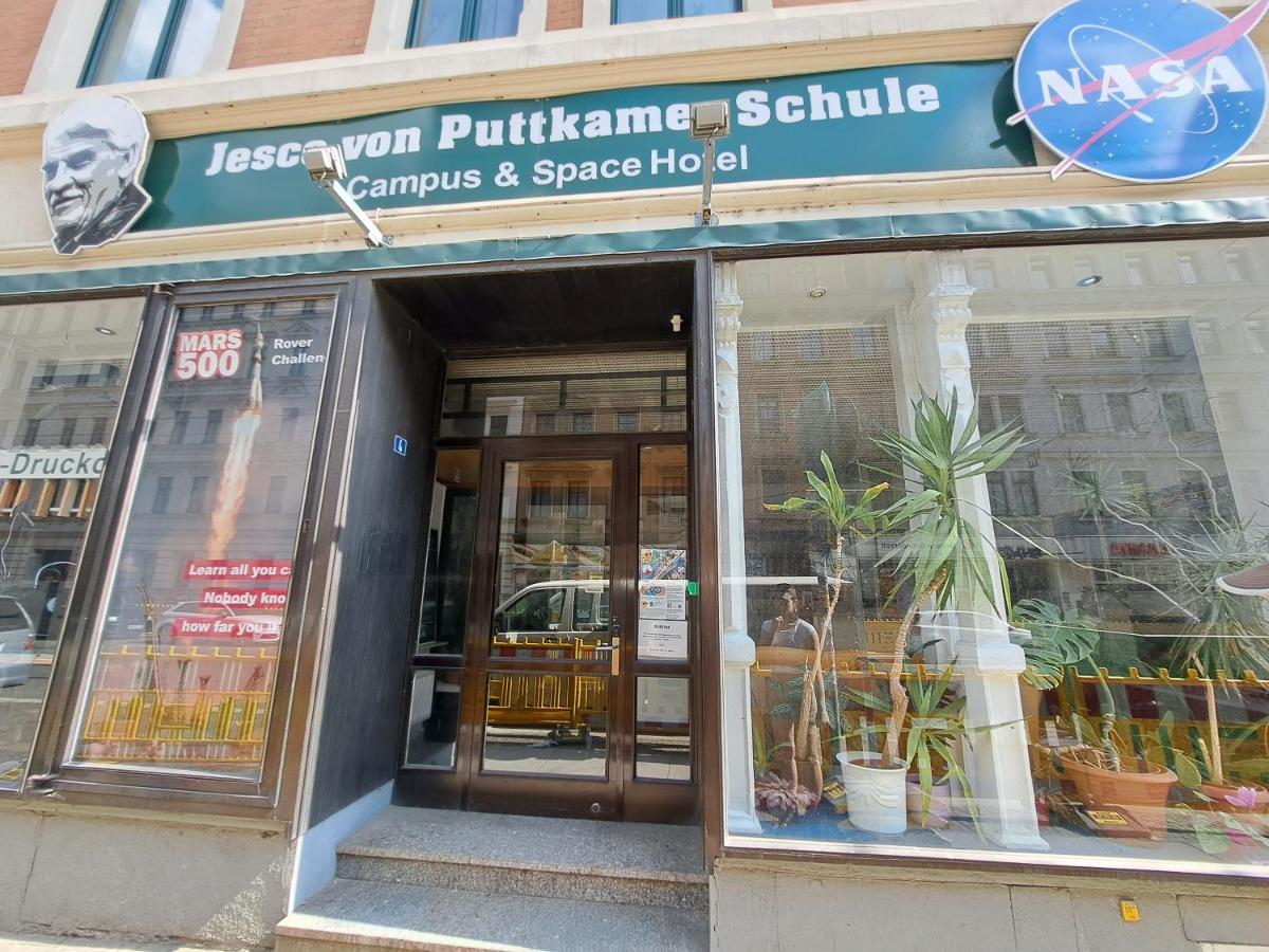 Space Hotel Im Campus Der Jvp Schule Lipsk Zewnętrze zdjęcie